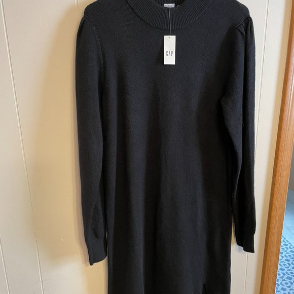 Never Worn Woman's Dress - Picture 3 of 5